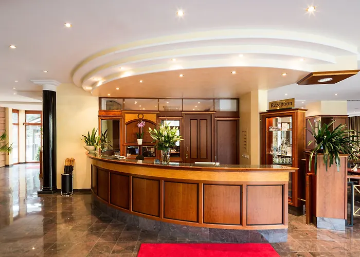 Hotel Marburg Im Park 4*