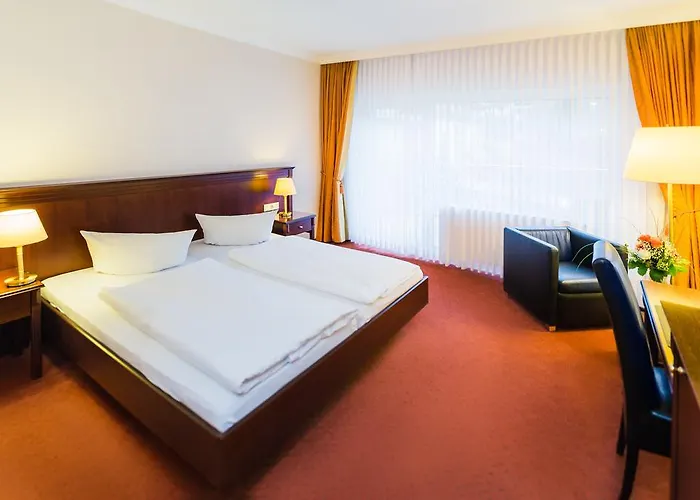 Marburg Im Park 4*