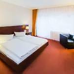 Marburg Im Park 4*
