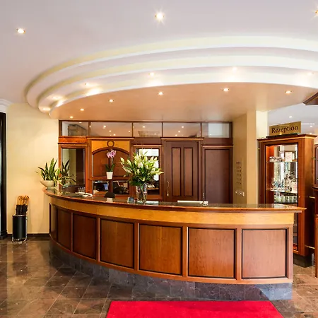 Hotel Marburg Im Park 4*