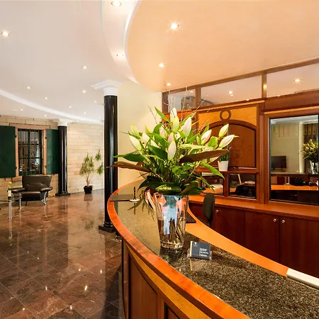 Marburg Im Park Hotel 4*