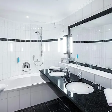 Marburg Im Park Hotel 4*